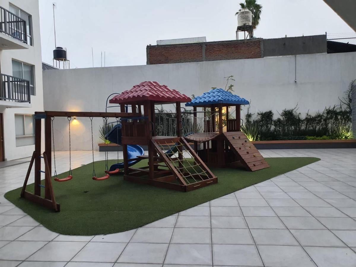 Departamento Nuevo Y Centrico Con Ambiente Familiar En Guadalajara Lägenhet Exteriör bild