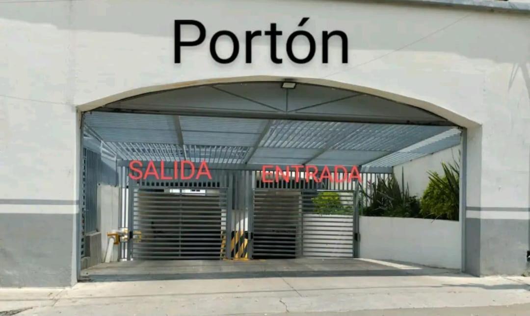 Departamento Nuevo Y Centrico Con Ambiente Familiar En Guadalajara Lägenhet Exteriör bild